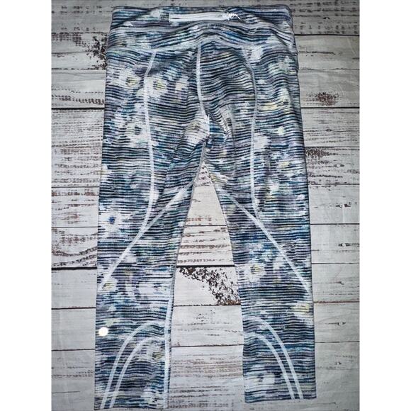 Lululemon Inspire Crop II Size 6 FGRT Striped Full On Luxtreme Medium Rise - Picture 4 of 7